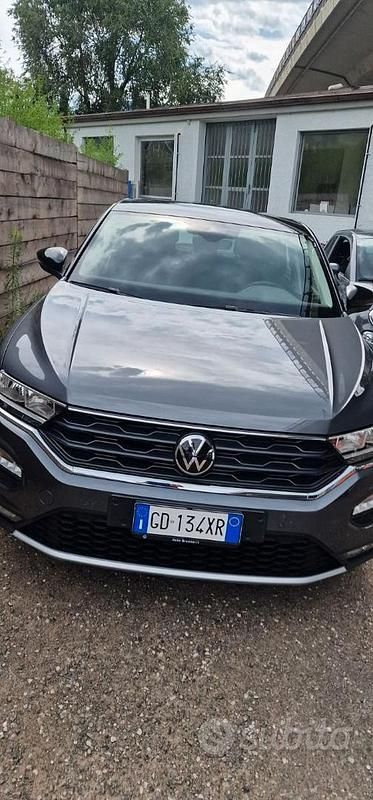 Usata VW T-Roc Style 150 CV (110 kW) 2021 Argento SUV