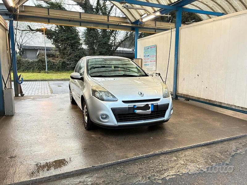Usata Renault Clio II Dynamique 2010 Grigio Utilitaria