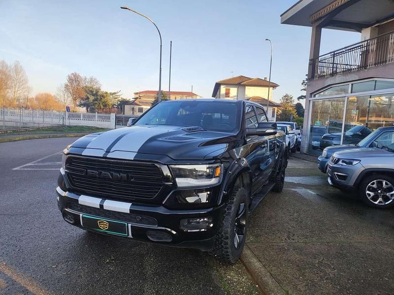 Nero Usata 2022 Dodge Ram Pick-up | 52.000 € (Ottimo prezzo) - Immagine 1/4