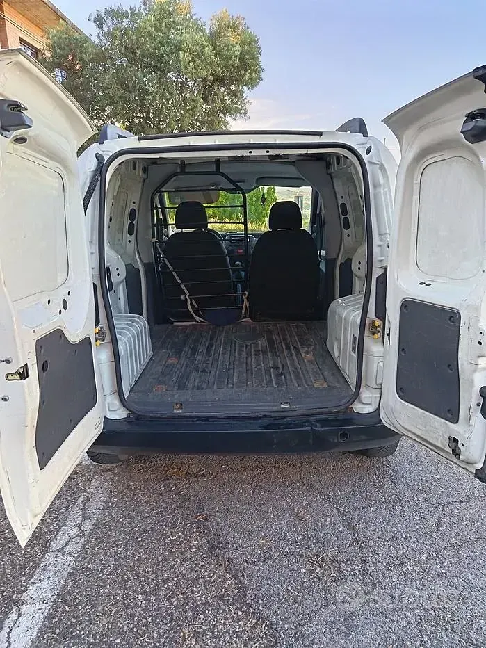 Usata Fiat Fiorino 75 CV (55 kW) 2009 Bianco Monovolume