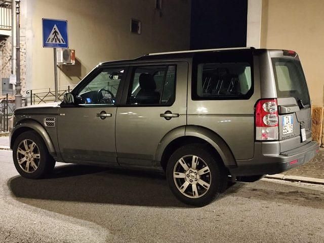 Second-hand Land Rover Discovery 4 SE 245 CP (180 kW) 2010 Maro SUV