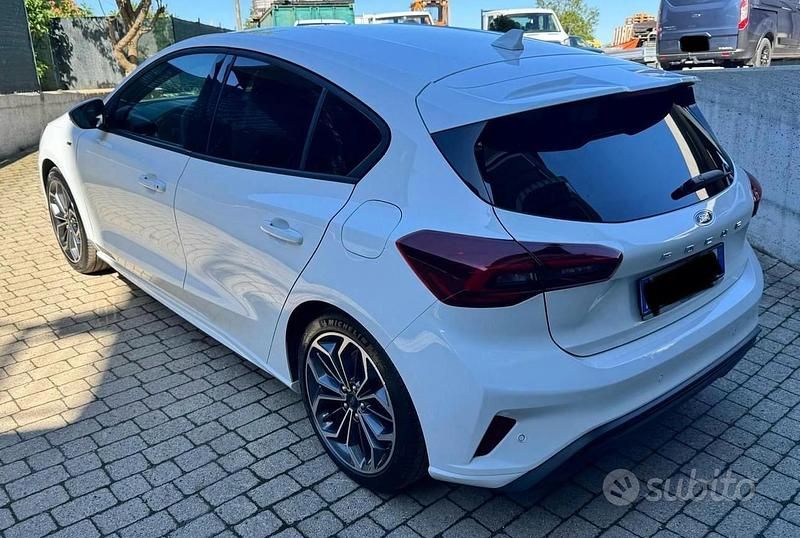 Usata Ford Focus ST-Line X 120 CV (88 kW) 2023 Bianco Berlina