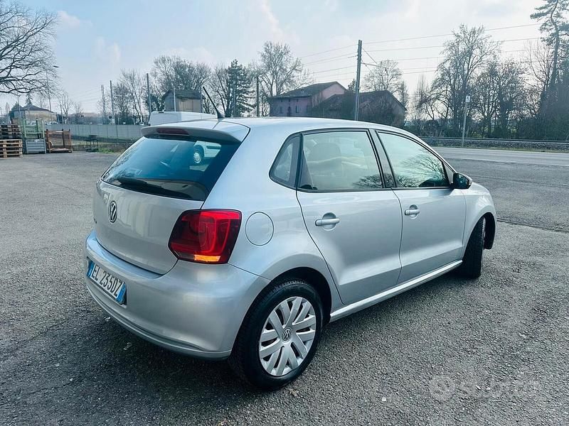 Usata VW Polo Comfortline 70 CV (51 kW) 2012 Grigio Utilitaria