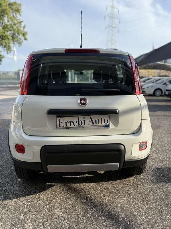 Usata Fiat Panda 4x4 S 95 CV (69 kW) 2018 Bianco Utilitaria