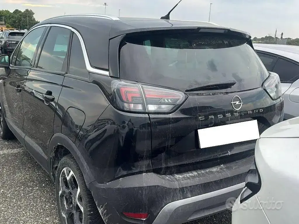 Usata Opel Crossland Ultimate 131 CV (96 kW) 2023 Nero SUV
