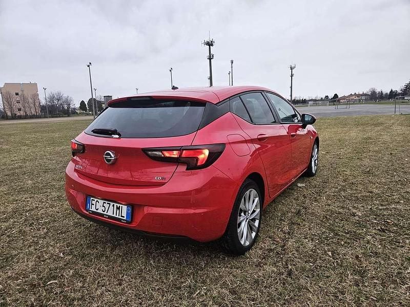 Usata Opel Astra S 110 CV (80 kW) 2016 Rosso Berlina