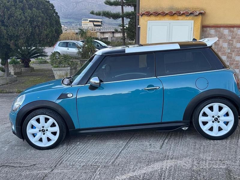 Usata Mini Cooper D 116 CV (85 kW) 2007 Blu Utilitaria