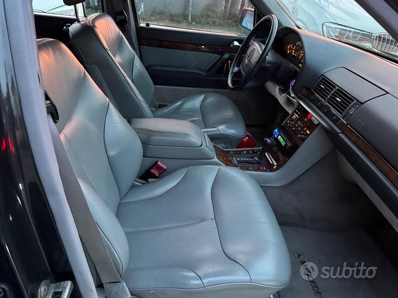 Usata Mercedes S300 SE 231 CV (169 kW) 1991 Grigio Berlina