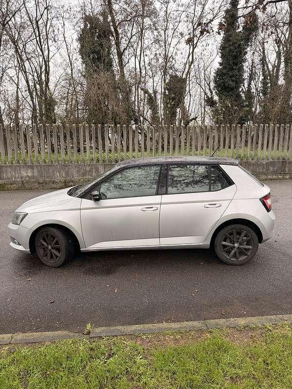 Usata Skoda Fabia Ambition 60 CV (44 kW) 2017 Grigio Berlina