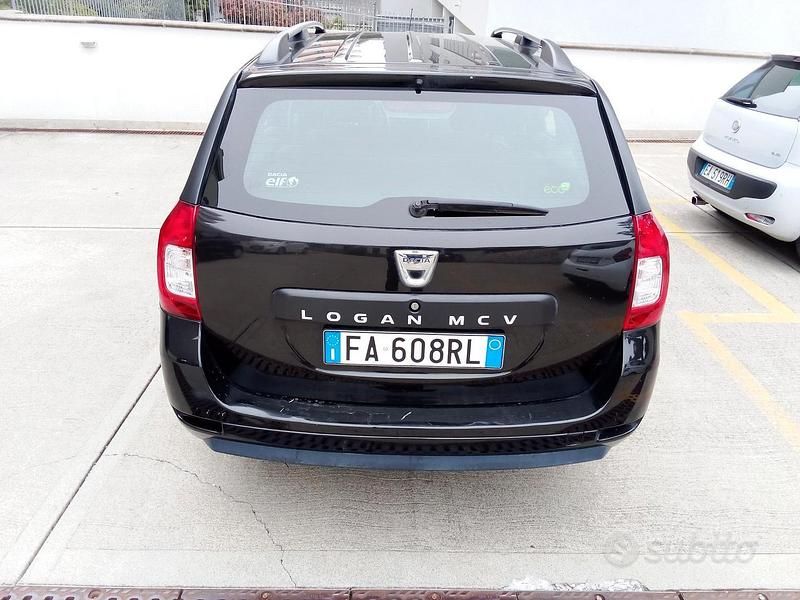 Usata Dacia Logan MCV 75 CV (55 kW) 2015 Nero Station wagon