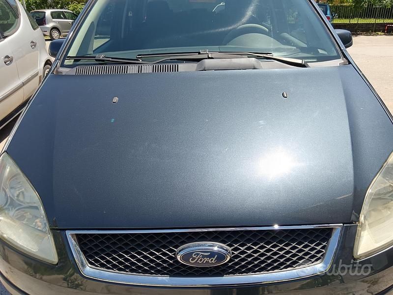 Begagnad Ford C-MAX 90 HK (66 kW) 2006 Grå Minibuss