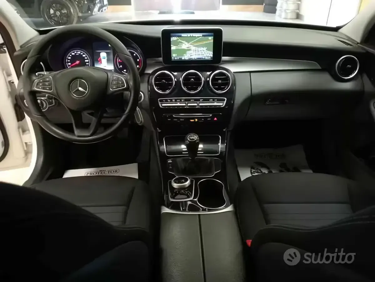 Usata Mercedes C180 Business 116 CV (85 kW) 2018 Bianco Station wagon