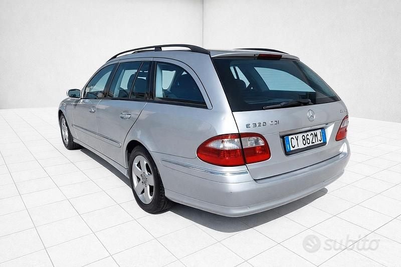Usata Mercedes E320 Avantgarde 224 CV (164 kW) 2006 Grigio Station wagon