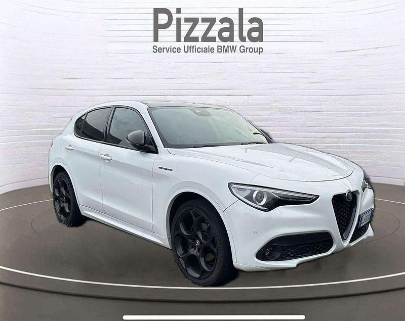 Bianco Usata 2022 Alfa Romeo Stelvio Estrema SUV | 35.900 € (Cara) - Immagine 1/4