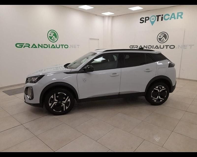 Usata Peugeot 2008 Allure 101 CV (74 kW) 2024 Bianco SUV