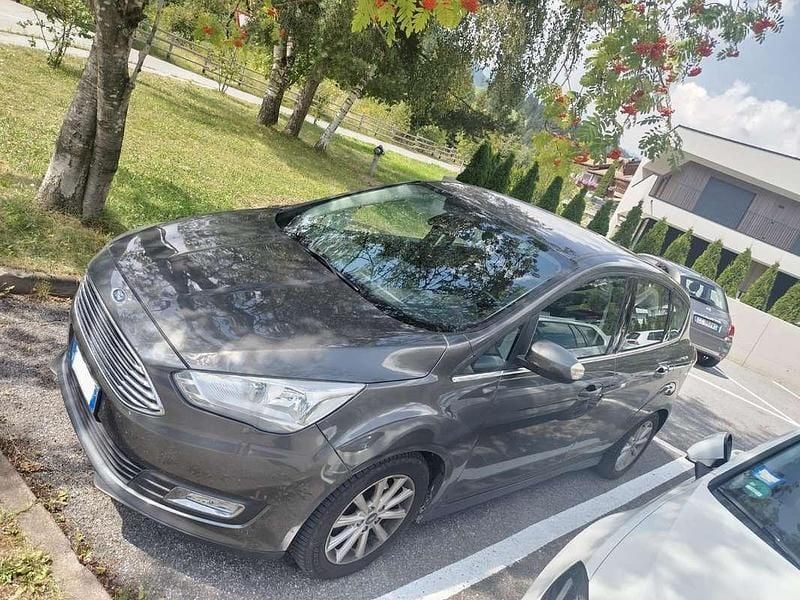 Grigio Usata 2018 Ford C-MAX S Monovolume | 9500 € (Buon prezzo) - Immagine 1/4