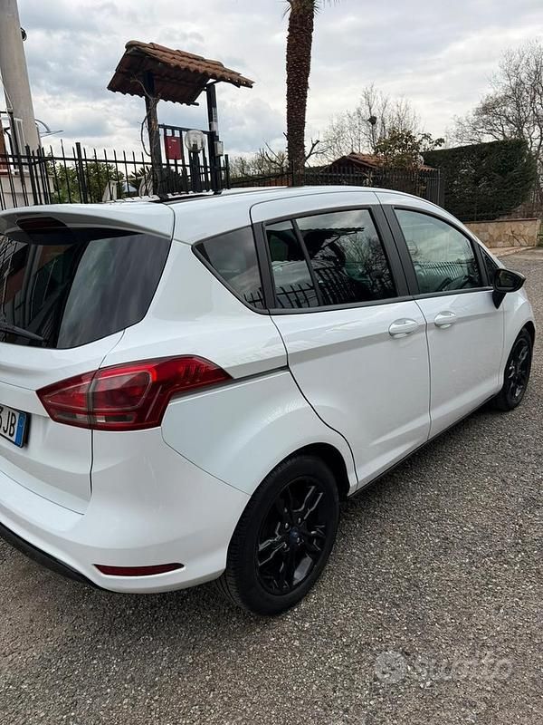 Usata Ford B-MAX 75 CV (55 kW) 2017 Monovolume