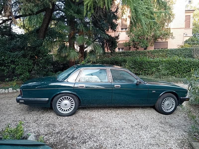 Usata Jaguar XJ40 1990 Verde Berlina