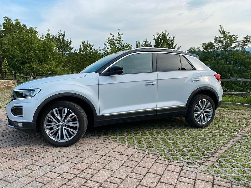 Usata VW T-Roc Advance 150 CV (110 kW) 2020 Bianco SUV