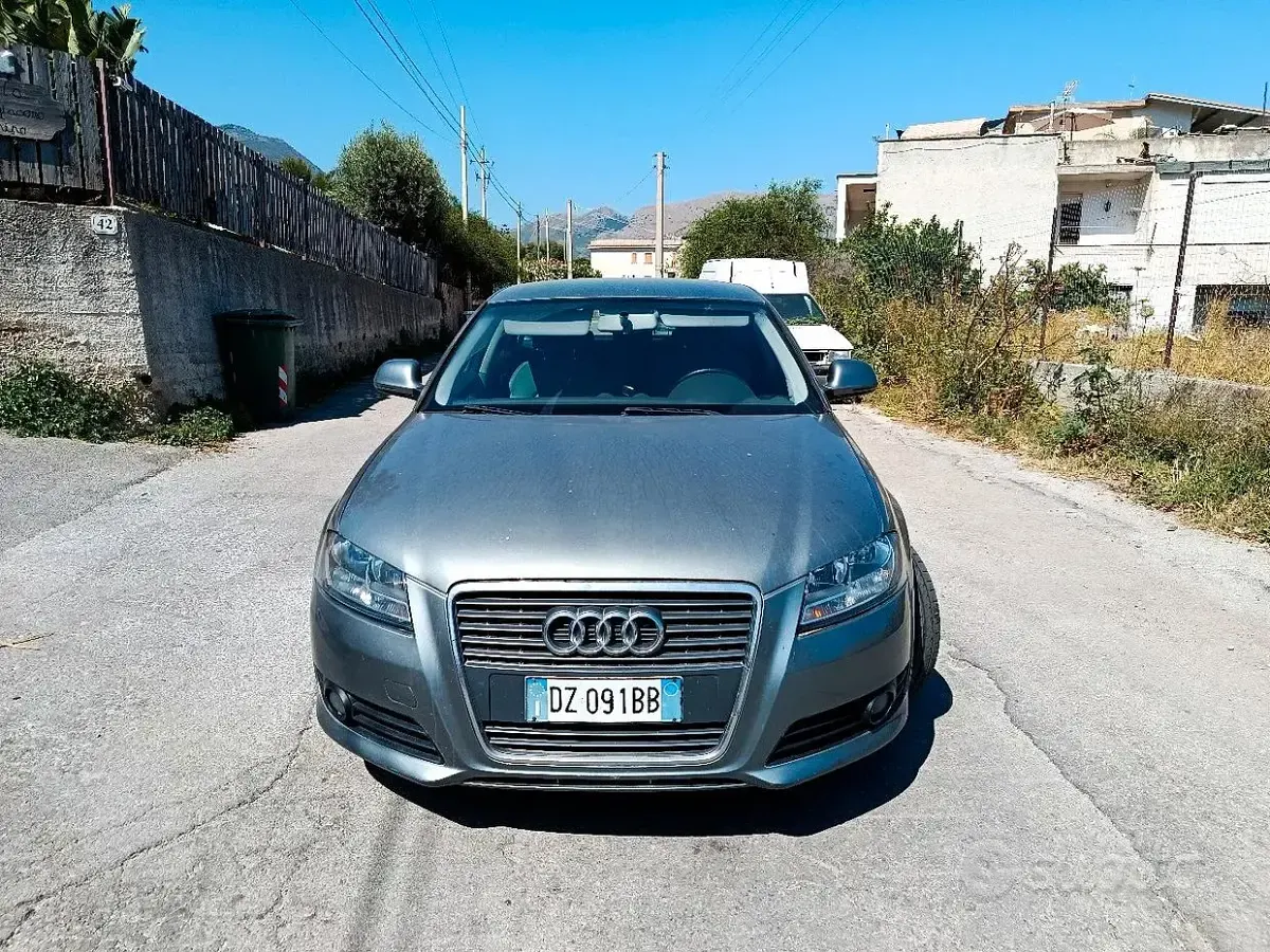 Usata Audi A3 140 CV (102 kW) 2011 Grigio Utilitaria