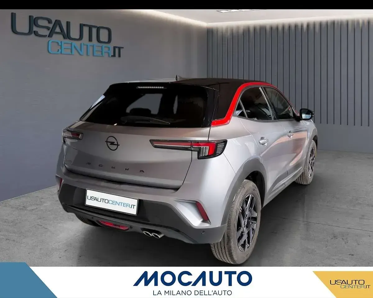 Usata Opel Mokka GS Line 131 CV (96 kW) 2022 Grigio chiaro metalliz. SUV