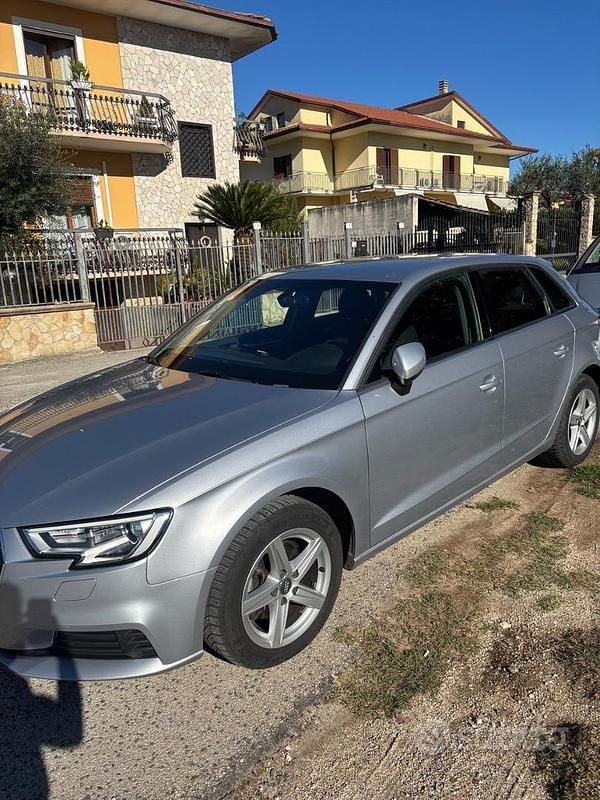 Usata Audi A3 116 CV (85 kW) 2019 Grigio Berlina