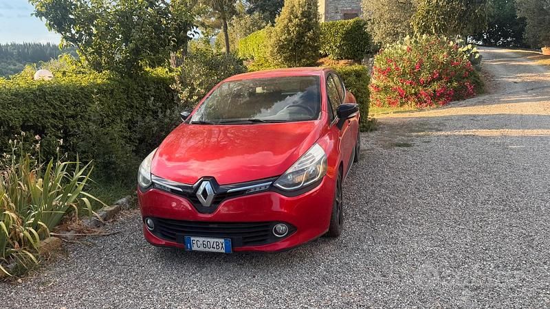 Usata Renault Clio IV 75 CV (55 kW) 2017 Rosso Berlina