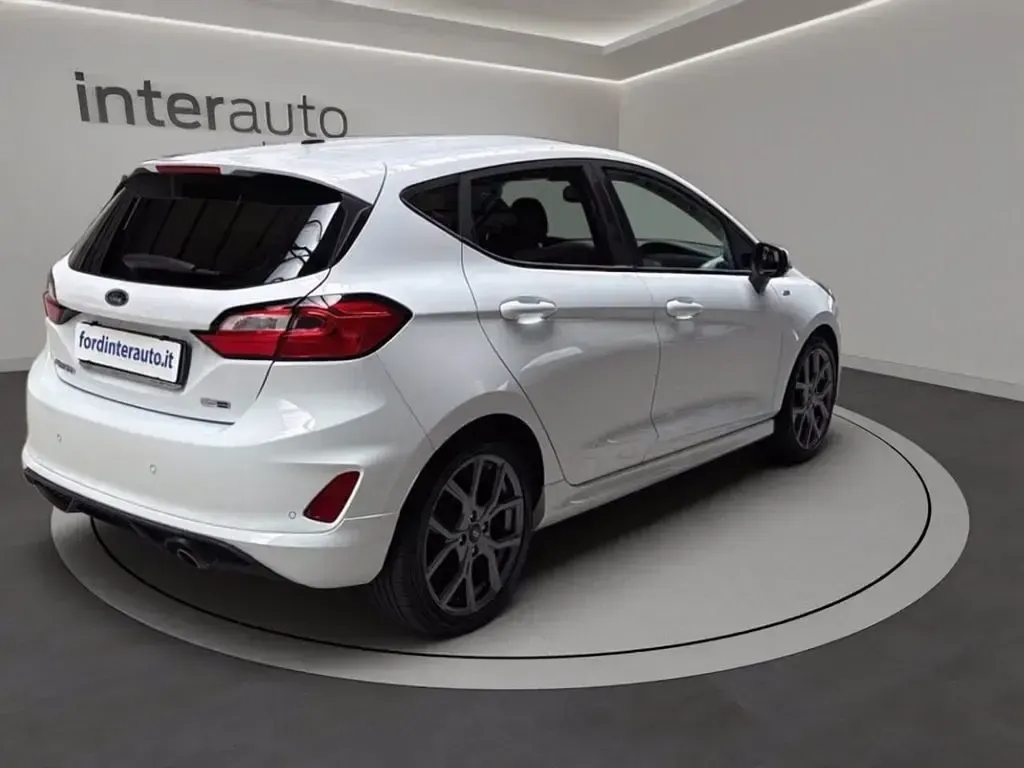 Usata Ford Fiesta ST-Line 125 CV (91 kW) 2023 Frozen white Utilitaria