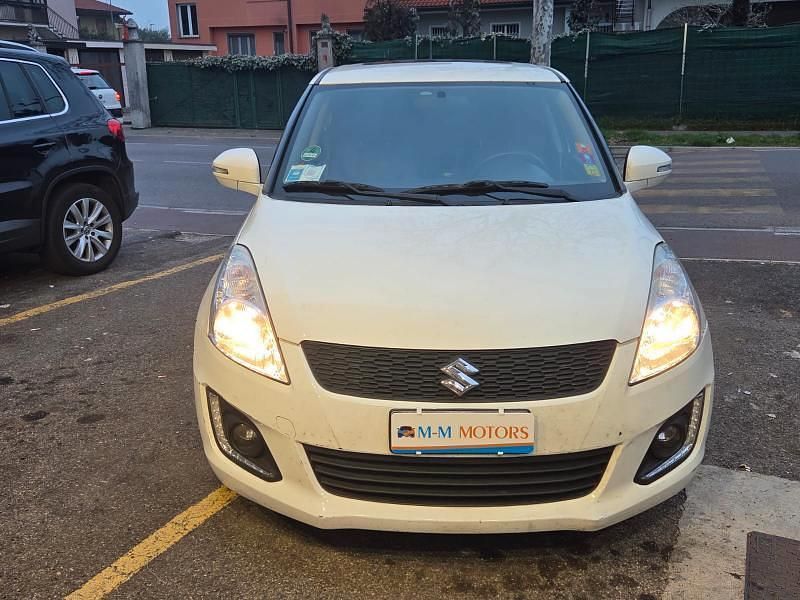 Usata Suzuki Swift 75 CV (55 kW) 2015 Bianco Utilitaria