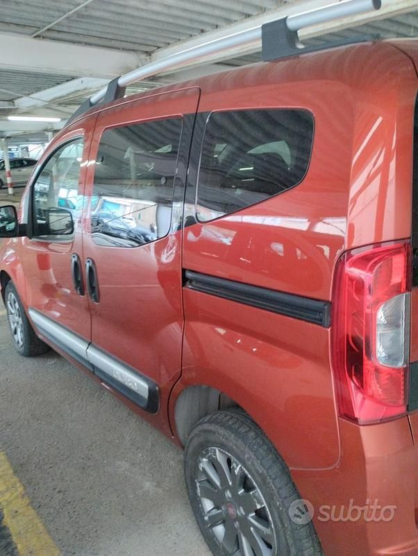 Usata Fiat Qubo Trekking 95 CV (69 kW) 2012 Marrone Monovolume