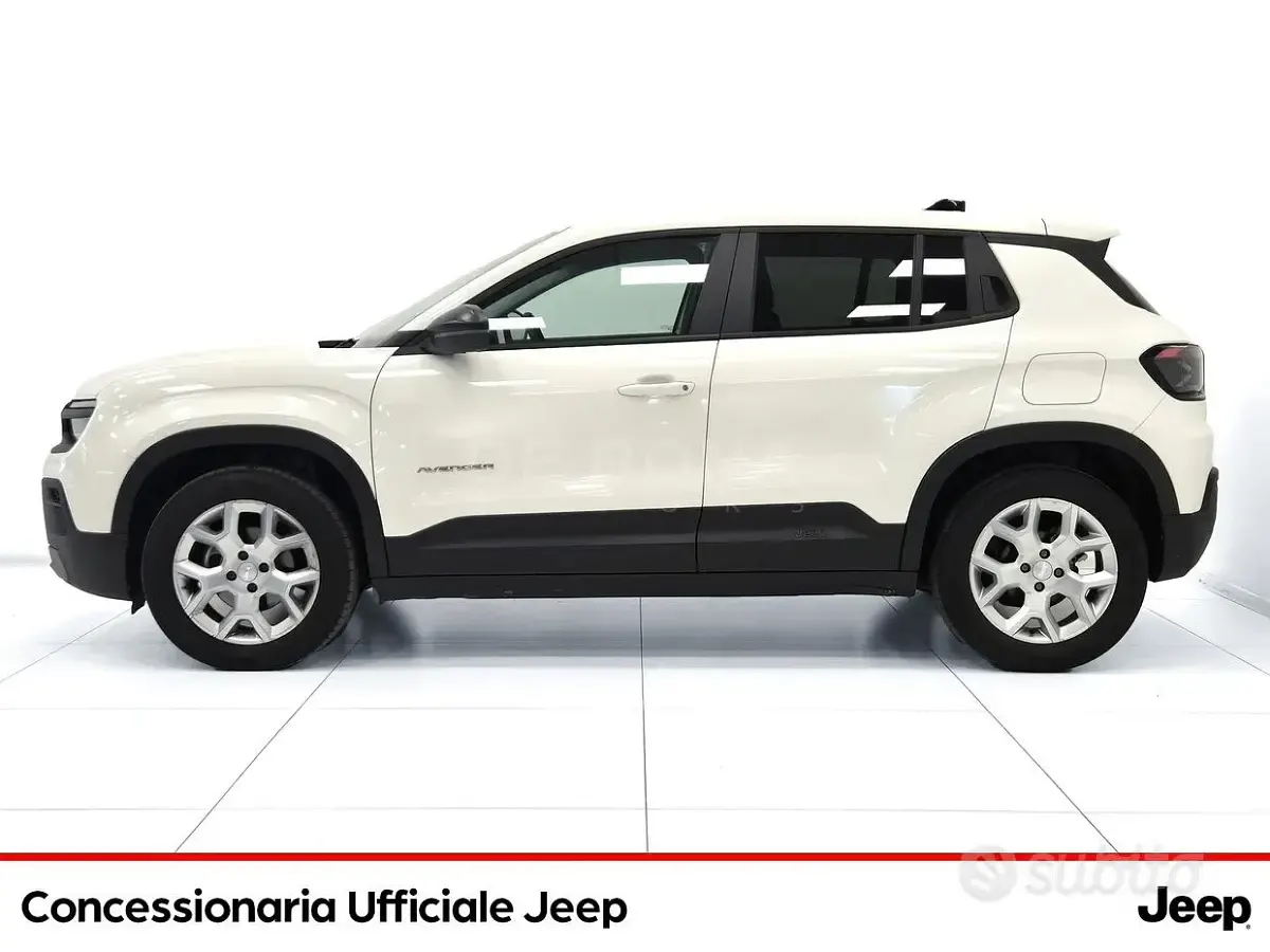 Usata Jeep Avenger Longitude 101 CV (74 kW) 2023 Bianco SUV