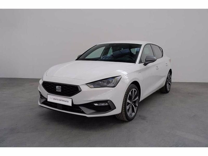 Bianco Usata 2023 Seat Leon FR | 26.500 € (Ottimo prezzo) - Immagine 1/4