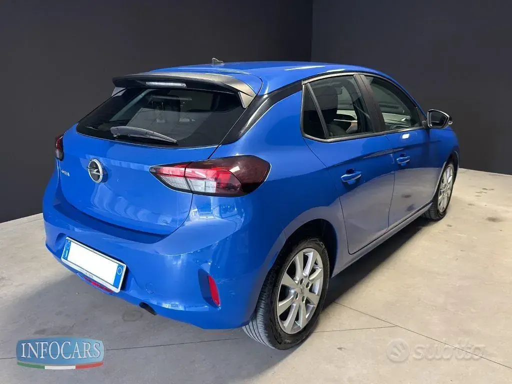 Usata Opel Corsa Edition 75 CV (55 kW) 2023 Blu metallizzato Utilitaria
