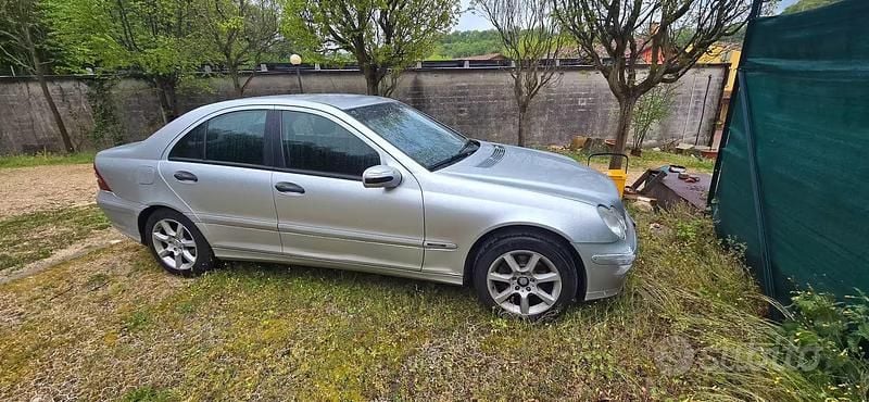 Usata Mercedes C200 Classic 2005 Grigio Berlina