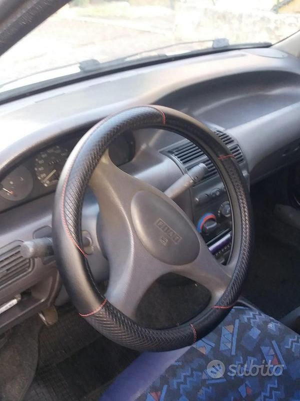 Usata Fiat Punto 54 CV (39 kW) 1998 Bianco Utilitaria