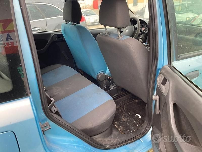 Usata Fiat Panda 54 CV (39 kW) 2004 Blu Utilitaria