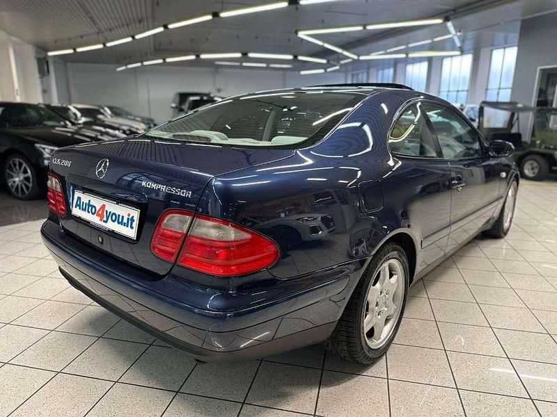 Usata Mercedes CLK200 192 CV (141 kW) 1997 Blu Coupé