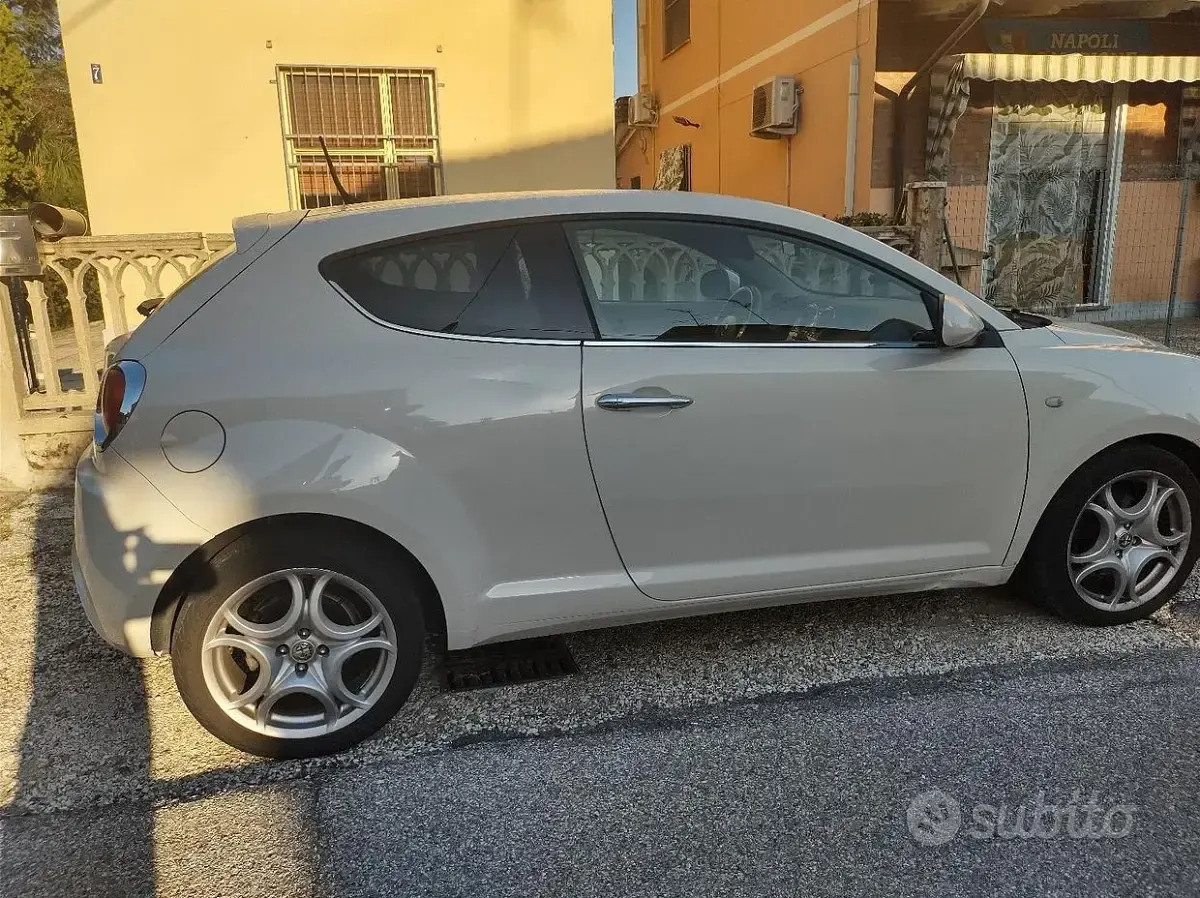 Usata Alfa Romeo MiTo 120 CV (88 kW) 2009 Bianco Utilitaria