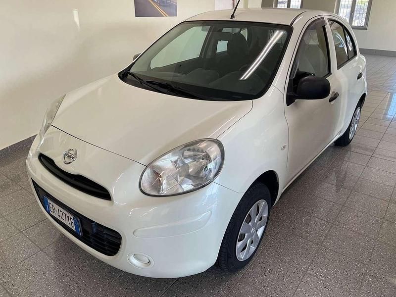 Usata Nissan Micra Visia 69 CV (50 kW) 2013 Bianco Utilitaria