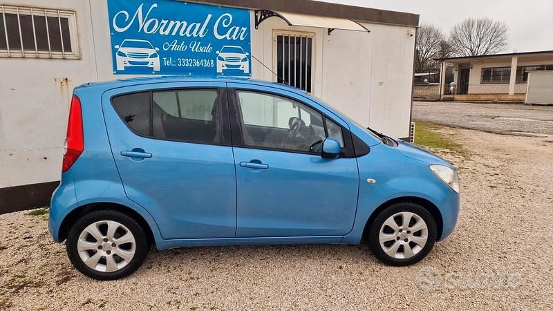 Usata Opel Agila Enjoy 86 CV (63 kW) 2009 Blu Monovolume