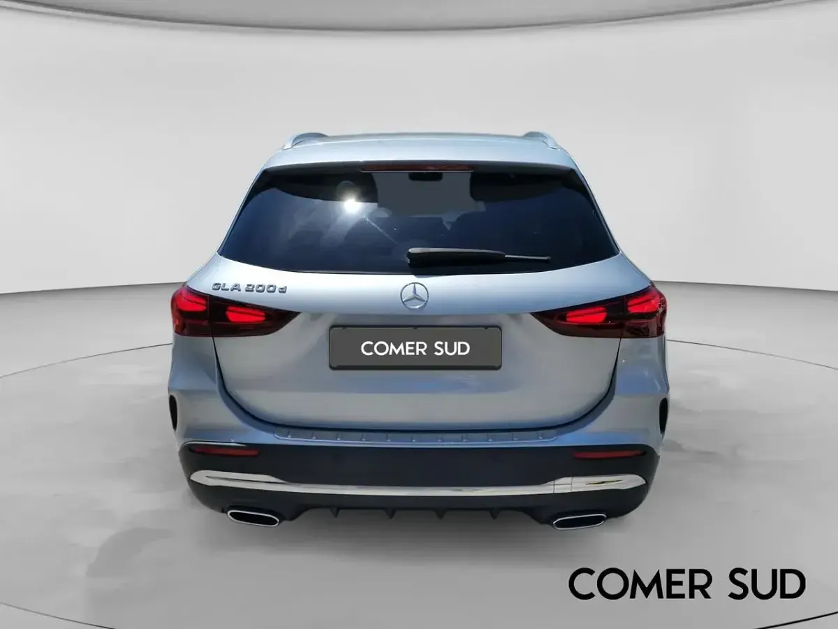 Usata Mercedes GLA200 Advanced Plus 150 CV (110 kW) 2024 Grigio SUV