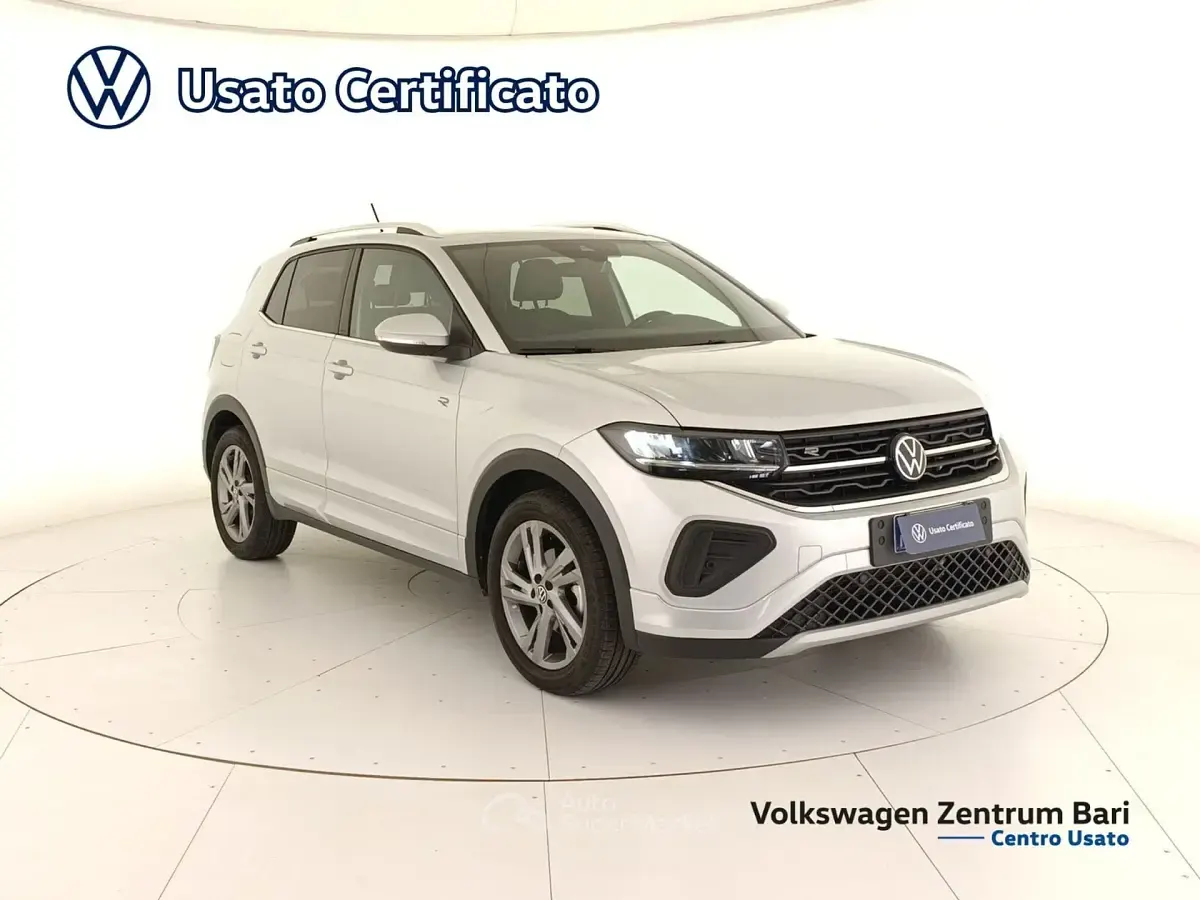 Usata VW T-Cross R-line 116 CV (85 kW) 2024 Argento SUV
