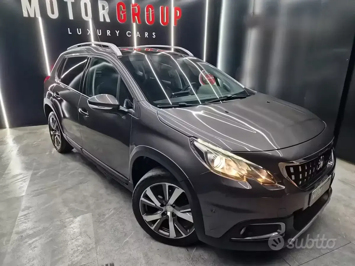 Usata Peugeot 2008 Allure 99 CV (72 kW) 2016 Grigio SUV