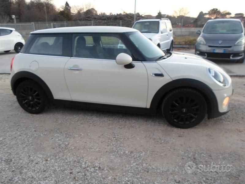 Bianco Usata 2019 Mini Cooper D Utilitaria | 14.500 € (Super prezzo) - Immagine 1/4