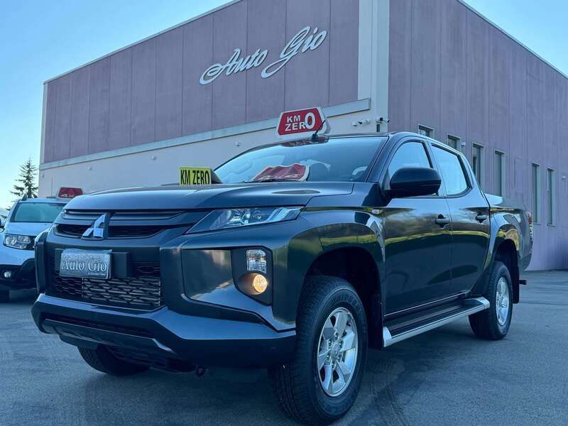 Usata Mitsubishi L200 150 CV (110 kW) 2021 Antracite metalizzato navigat Pick-up