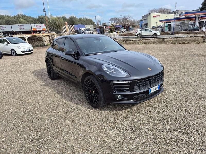 Usata Porsche Macan 252 CV (185 kW) 2018 Nero SUV