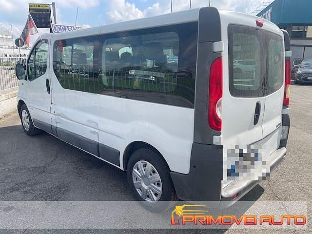 Usata Opel Vivaro 2007 Bianco Monovolume