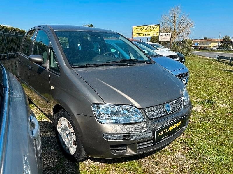 Usata Fiat Idea 70 CV (51 kW) 2007 Monovolume