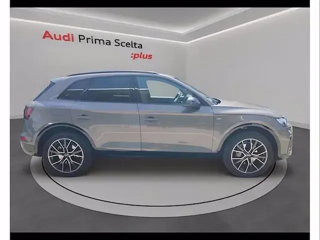 Usata Audi Q5 S-line plus 204 CV (150 kW) 2023 Grigio chronos metallizzato SUV