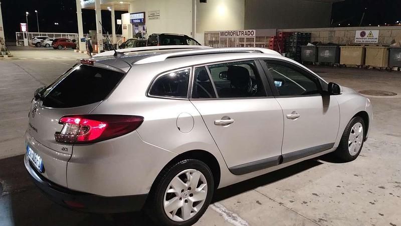 Usata Renault Mégane III 110 CV (80 kW) 2012 Argento Station wagon